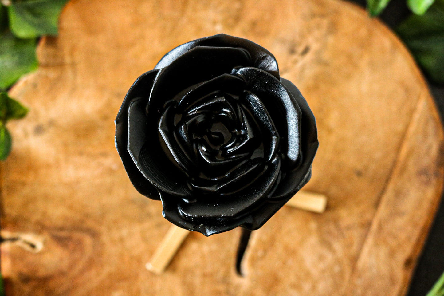 Black obsidian rose