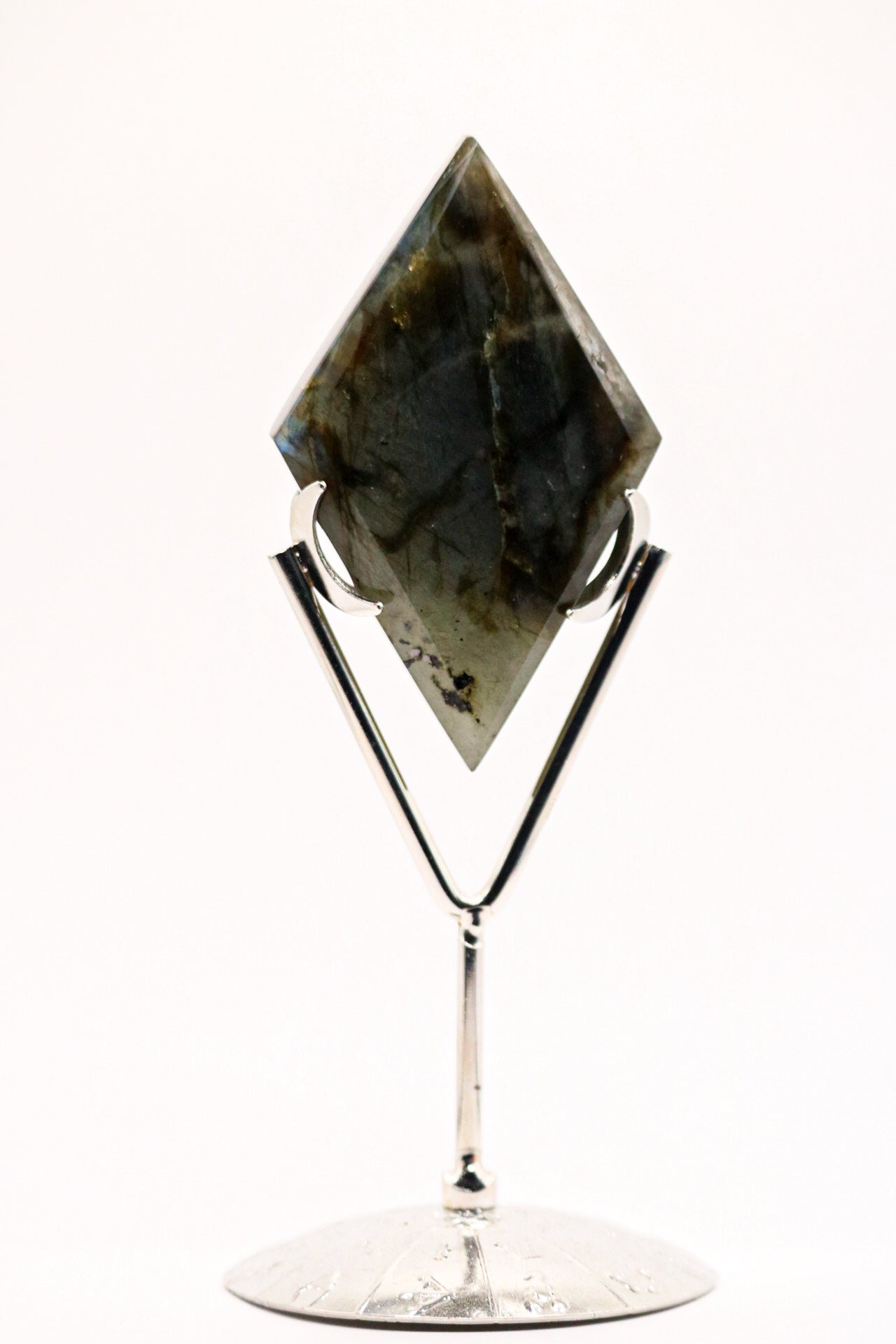 Labradorite diamonds with stand