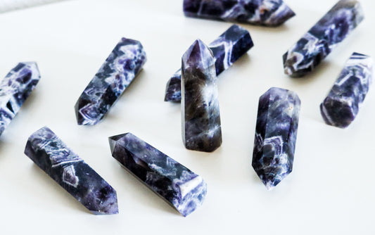 Dreamy amethyst small towers